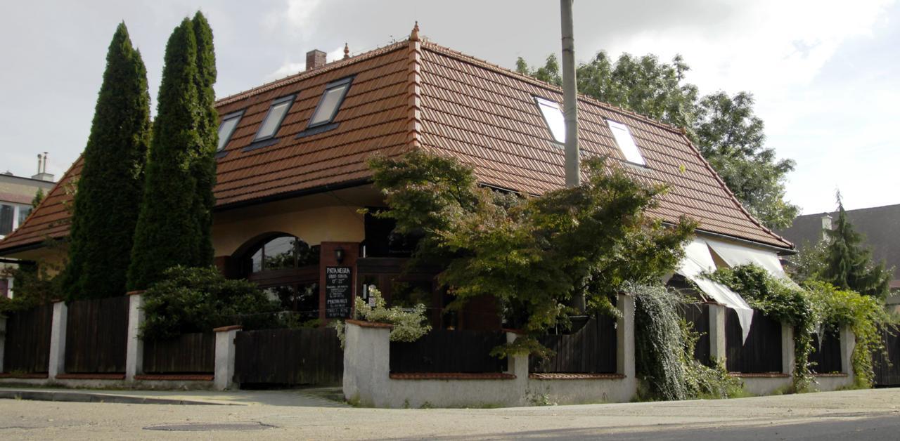 Penzion Arco Οστράβα Εξωτερικό φωτογραφία